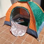 Tienda campaña 2 personas de segunda mano por 27 EUR en Urbanitzacio El Medol en WALLAPOP